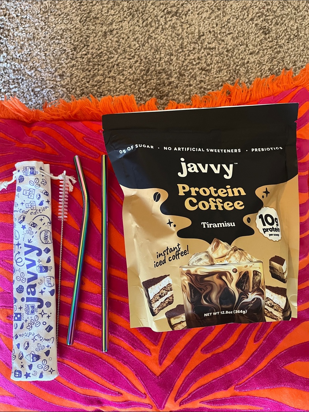 Javvy Tiramisu Protein Coffee - Cream & Black with included metal straws-new!